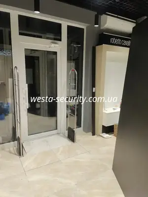 Монтаж протикрадіжної системи у магазині — Westa-Security